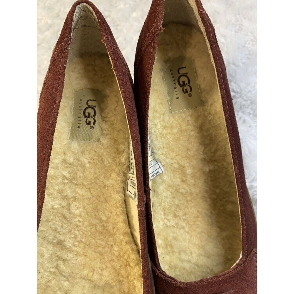 UGG Australia size 10 Leather Suede Slip On loafer wedge Heel Burgundy Fur Lined - Picture 4 of 8
